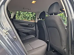 Used 2022 Hyundai i20 Se Connect Aurora Grey - Interior and Exterior details 12