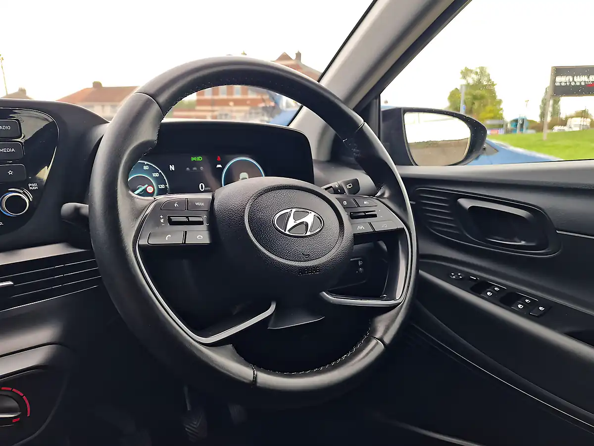 Used 2022 Hyundai i20 Se Connect Aurora Grey - Interior and Exterior details 20