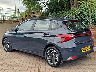 Used 2022 Hyundai i20 Se Connect Aurora Grey - Interior and Exterior details 3