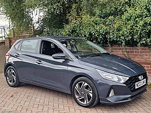 Used 2022 Hyundai i20 Se Connect Aurora Grey - Interior and Exterior details 9