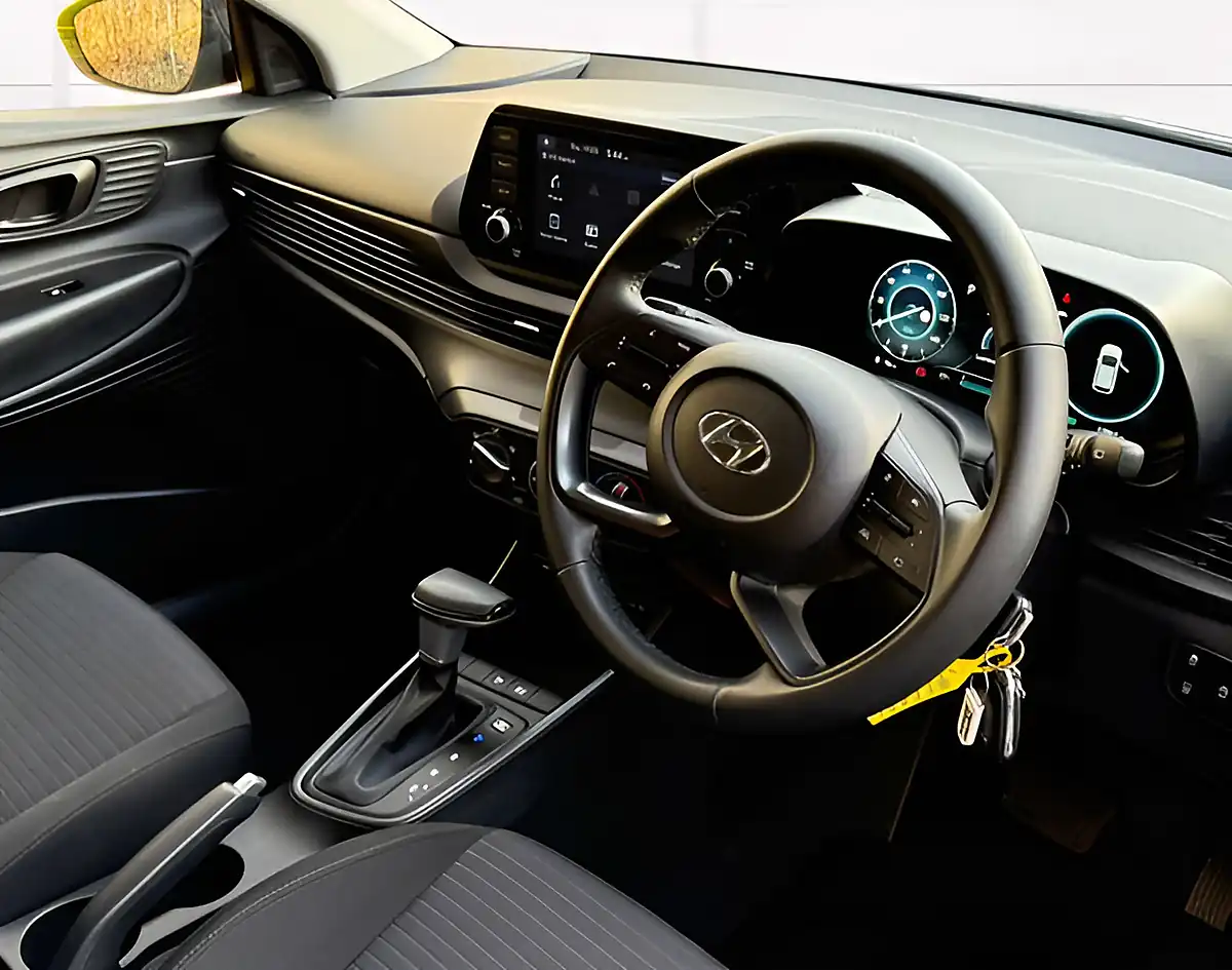Used 2022 Hyundai i20 Se Connect Intense Blue - Interior and Exterior details 13