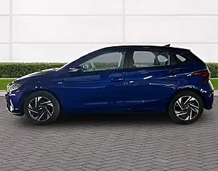 Used 2022 Hyundai i20 Se Connect Intense Blue - Interior and Exterior details 6