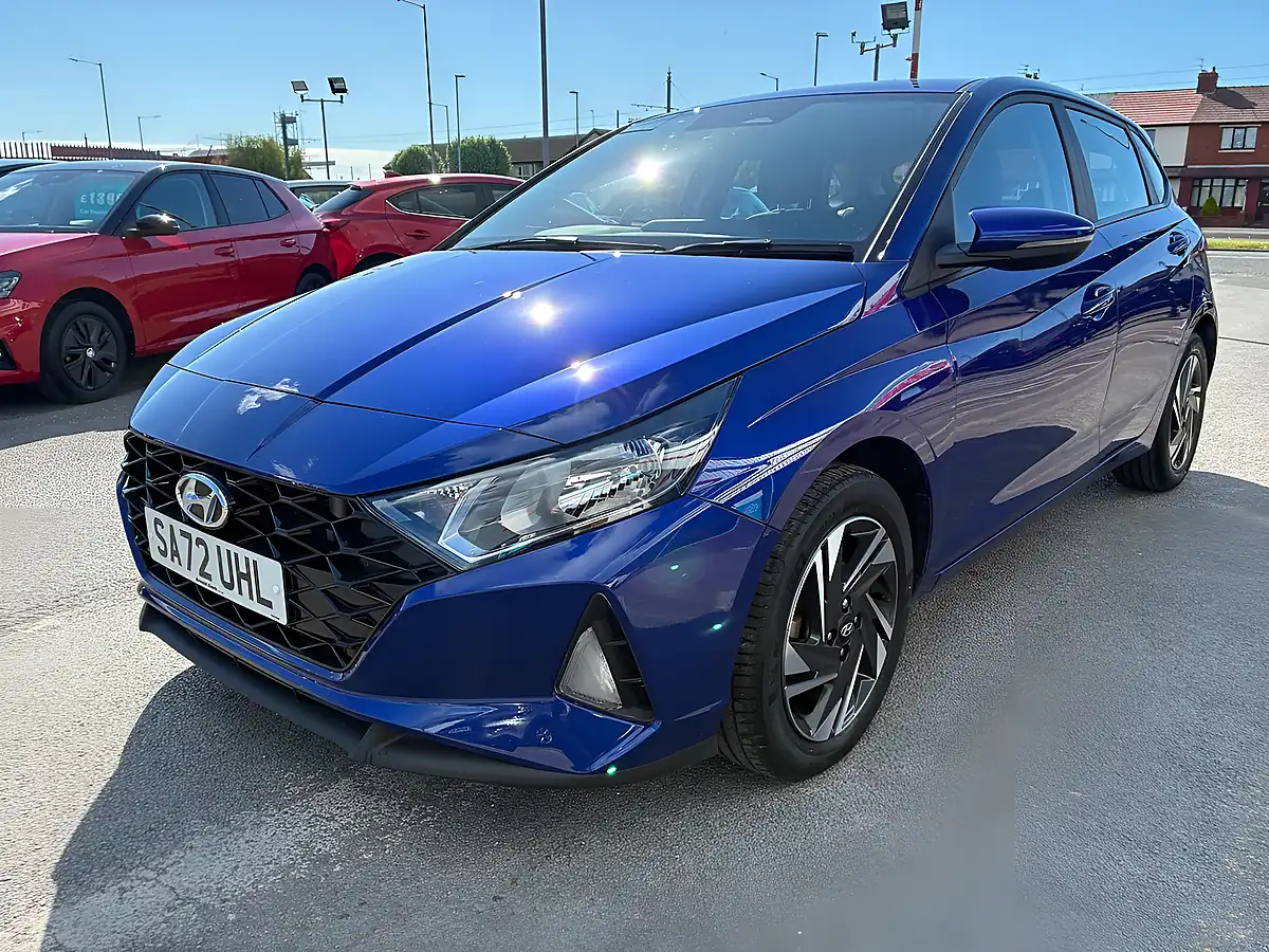 Used 2022 Hyundai i20 Se Connect Intense Blue - Interior and Exterior details 3