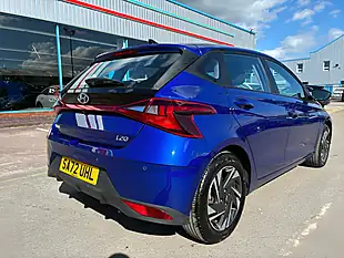 Used 2022 Hyundai i20 Se Connect Intense Blue - Interior and Exterior details 5