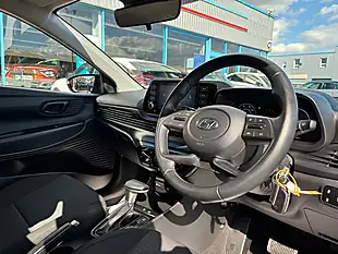 Used 2022 Hyundai i20 Se Connect Intense Blue - Interior and Exterior details 6