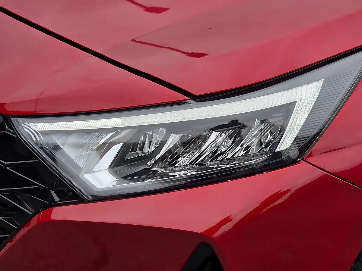 Used 2022 Hyundai i20 Ultimate - Interior and Exterior details 11
