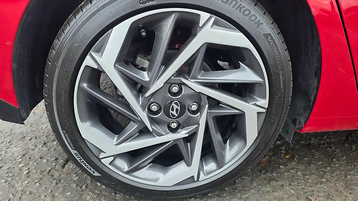 Used 2022 Hyundai i20 Ultimate - Interior and Exterior details 19