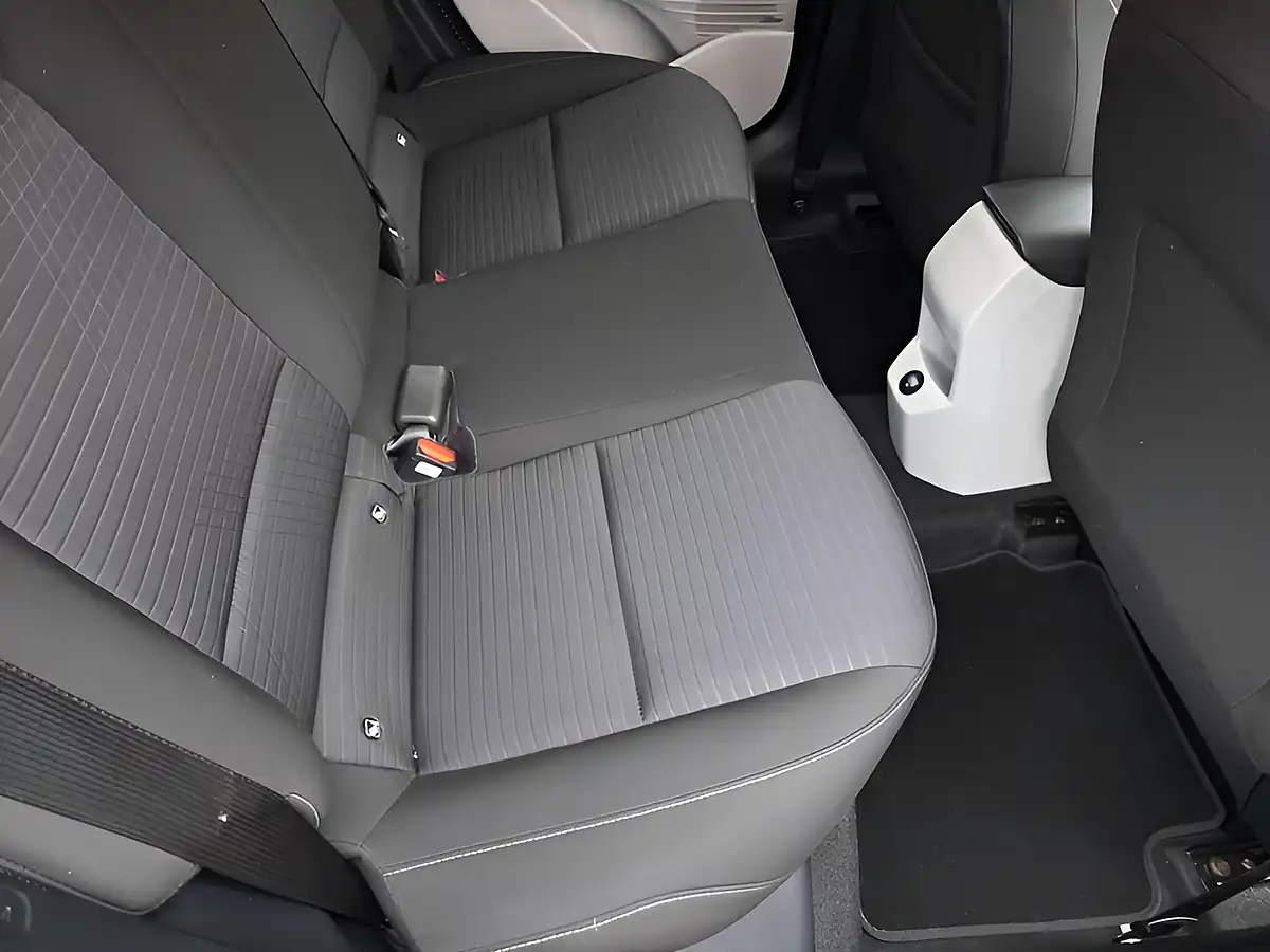 Used 2022 Hyundai i20 Ultimate Red - Interior and Exterior details 17