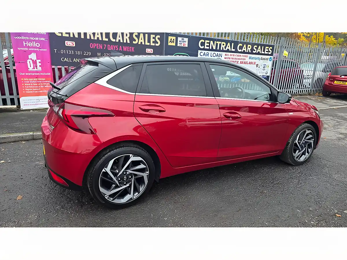 Used 2022 Hyundai i20 Ultimate Red - Interior and Exterior details 4