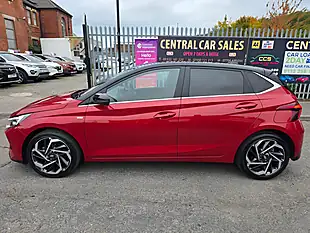 Used 2022 Hyundai i20 Ultimate Red - Interior and Exterior details 9