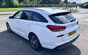 Used 2022 Hyundai I30 Se Connect Tourer Polar White - Interior and Exterior details 3