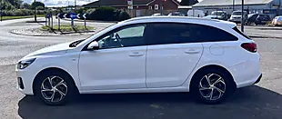 Used 2022 Hyundai I30 Se Connect Tourer Polar White - Interior and Exterior details 4