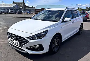 Used 2022 Hyundai I30 Se Connect Tourer Polar White - Interior and Exterior details 6