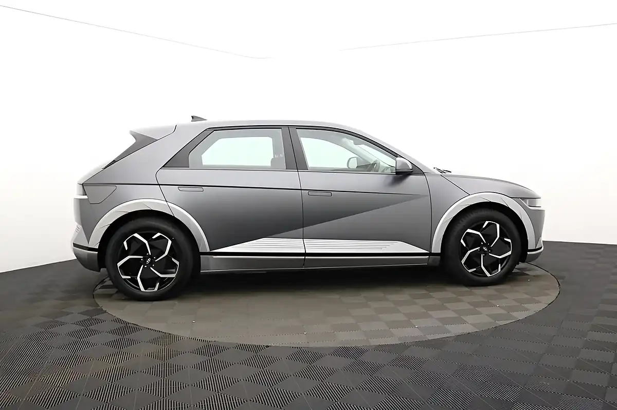 Used 2022 Hyundai Ioniq 5 Premium Shooting Star Grey - Interior and Exterior details 2