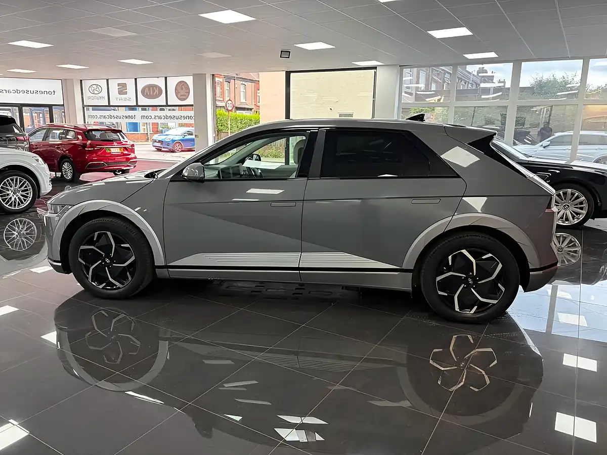 Used 2022 Hyundai Ioniq 5 Ultimate Grey - Interior and Exterior details 13