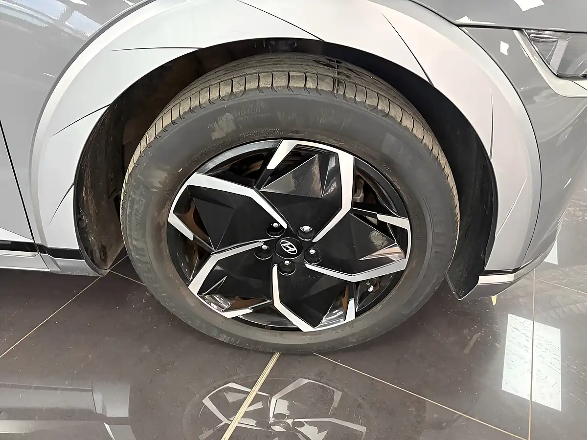Used 2022 Hyundai Ioniq 5 Ultimate Grey - Interior and Exterior details 17