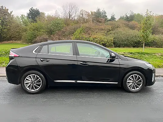 2022 Hyundai IONIQ Premium 38.3kWh