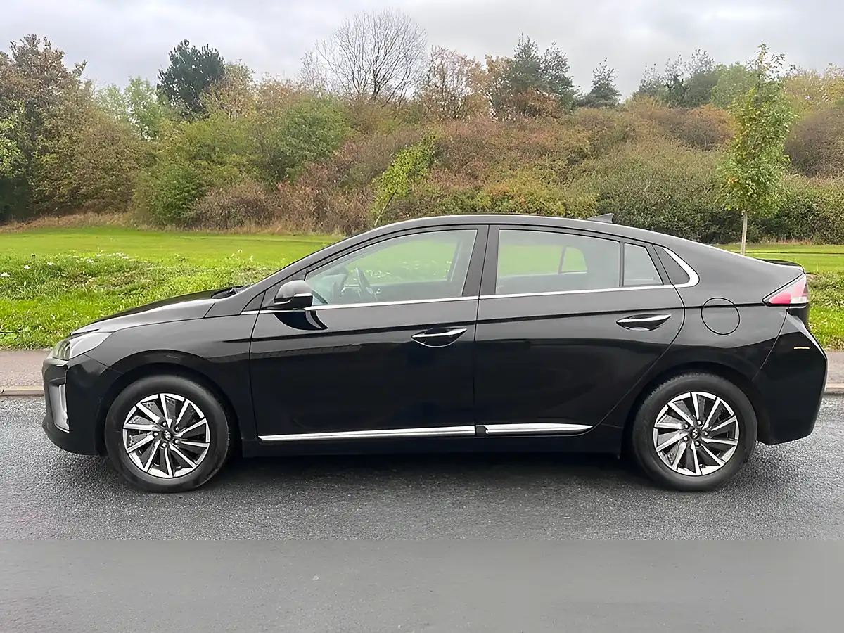 Used 2022 Hyundai Ioniq Premium Black - Interior and Exterior details 4