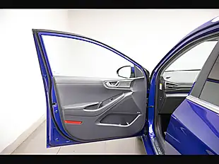 Used 2022 Hyundai Ioniq Premium Se Blue - Interior and Exterior details 17