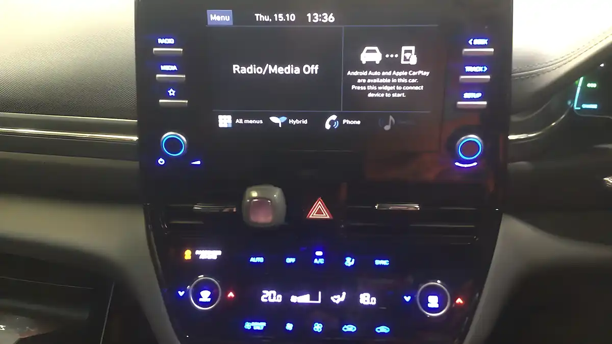 Used 2022 Hyundai Ioniq Premium Se Blue - Interior and Exterior details 9