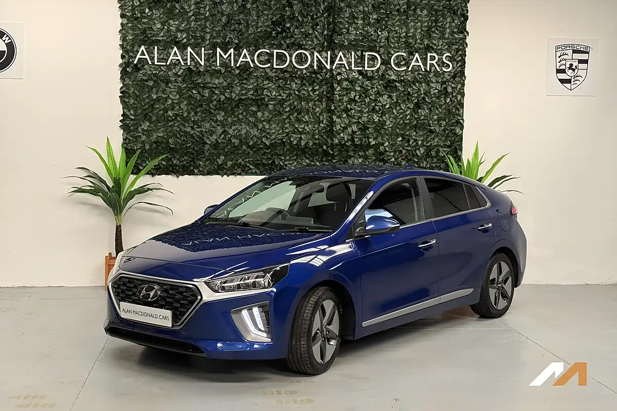 Used 2022 Hyundai Ioniq Premium Se Intense Blue - Interior and Exterior details 4