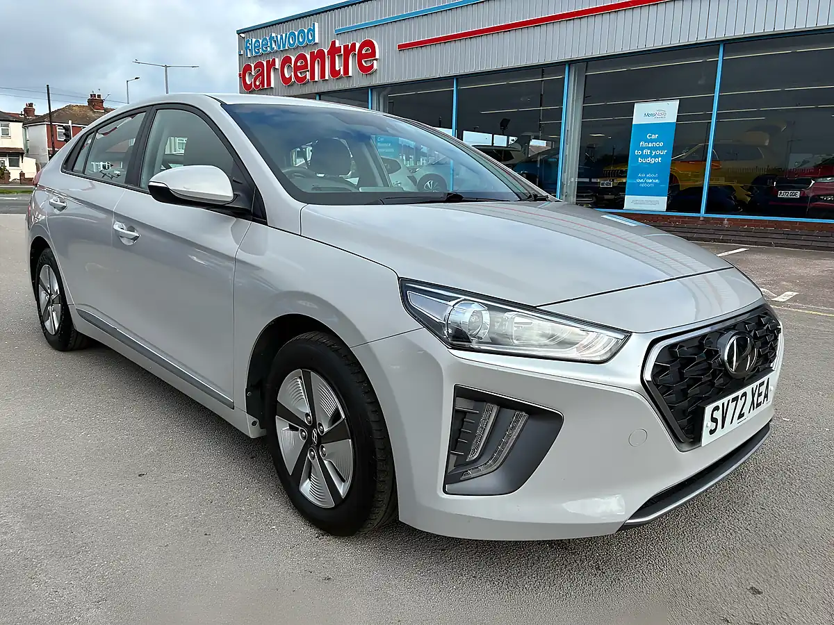 Used 2022 Hyundai Ioniq Se Connect Cyber Grey - Front View