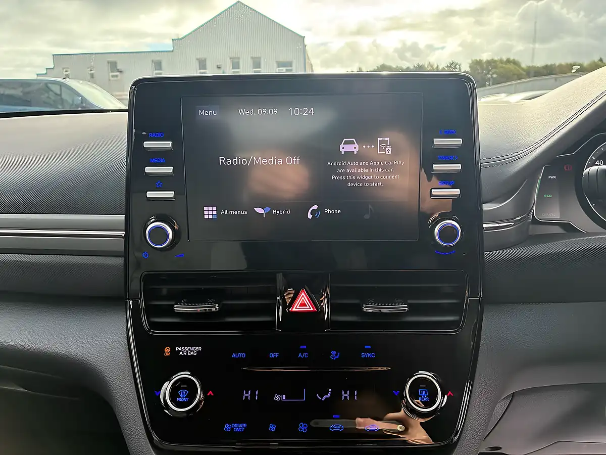 Used 2022 Hyundai Ioniq Se Connect Cyber Grey - Interior and Exterior details 7
