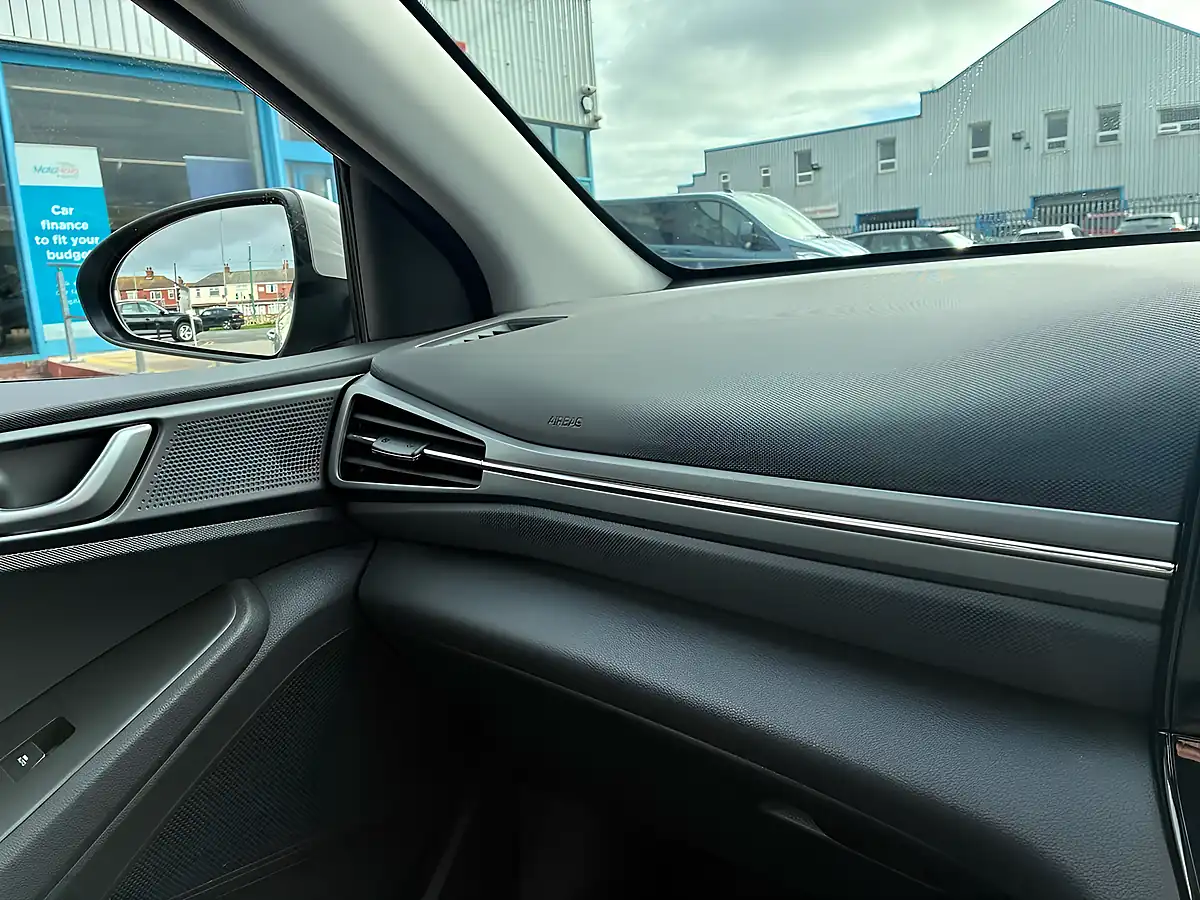 Used 2022 Hyundai Ioniq Se Connect Cyber Grey - Interior and Exterior details 8