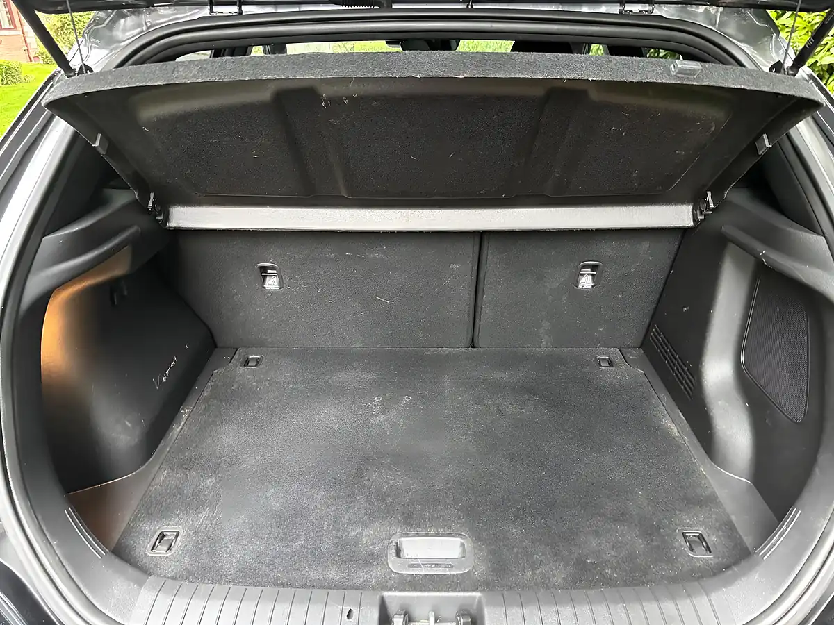 Used 2022 Hyundai Kona N Line Black - Interior and Exterior details 7
