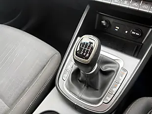 Used 2022 Hyundai Kona Premium Atlas White - Interior and Exterior details 15