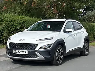 Used 2022 Hyundai Kona Premium Atlas White - Interior and Exterior details 3