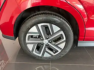 Used 2022 Hyundai Kona Premium Red - Interior and Exterior details 3