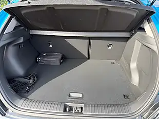 Used 2022 Hyundai Kona Premium Surfy Blue - Interior and Exterior details 13