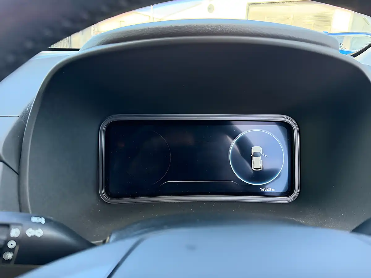 Used 2022 Hyundai Kona Premium Surfy Blue - Interior and Exterior details 18