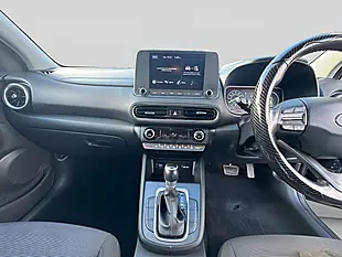 Used 2022 Hyundai Kona Se Connect Black - Interior and Exterior details 12