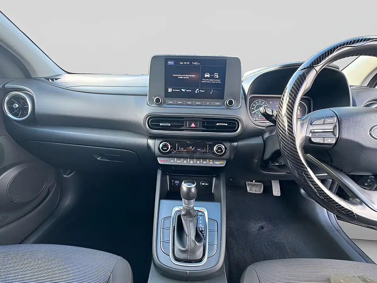 Used 2022 Hyundai Kona Se Connect Black - Interior and Exterior details 12