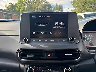 Used 2022 Hyundai Kona Se Connect Black - Interior and Exterior details 17