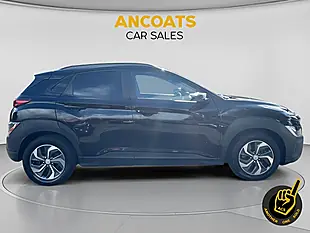 Used 2022 Hyundai Kona Se Connect Black - Interior and Exterior details 6