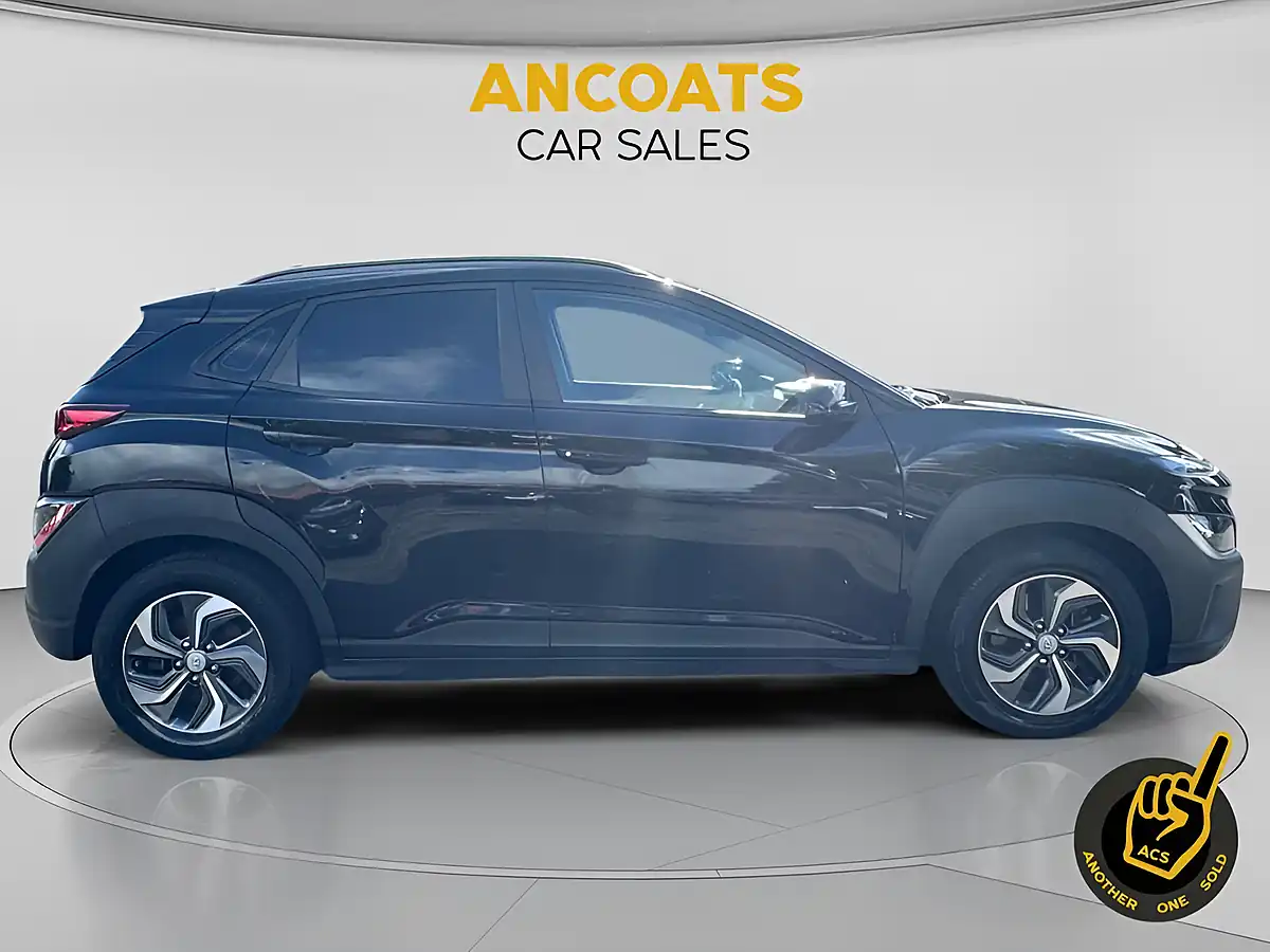 Used 2022 Hyundai Kona Se Connect Black - Interior and Exterior details 6