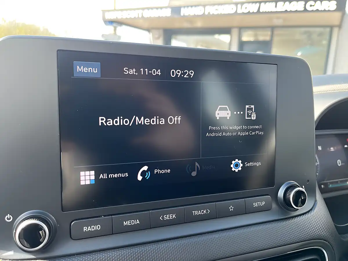 Used 2022 Hyundai Kona Se Connect Blue - Interior and Exterior details 13