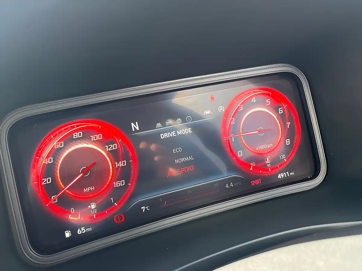 Used 2022 Hyundai Kona Se Connect Blue - Interior and Exterior details 15