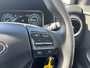 Used 2022 Hyundai Kona Se Connect Blue - Interior and Exterior details 18