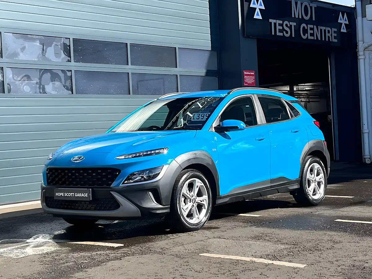 Used 2022 Hyundai Kona Se Connect Blue - Interior and Exterior details 3
