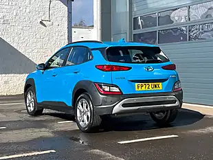 Used 2022 Hyundai Kona Se Connect Blue - Interior and Exterior details 4