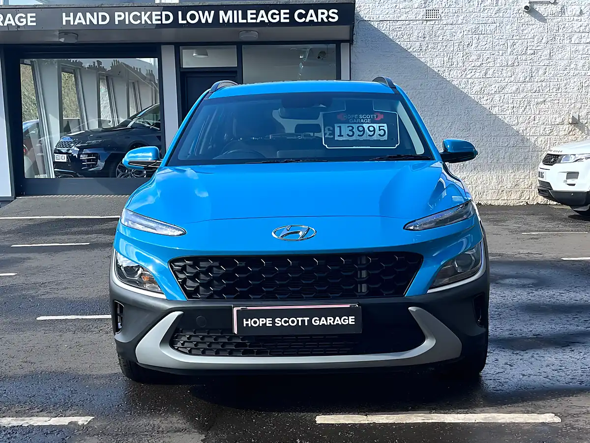 Used 2022 Hyundai Kona Se Connect Blue - Interior and Exterior details 8
