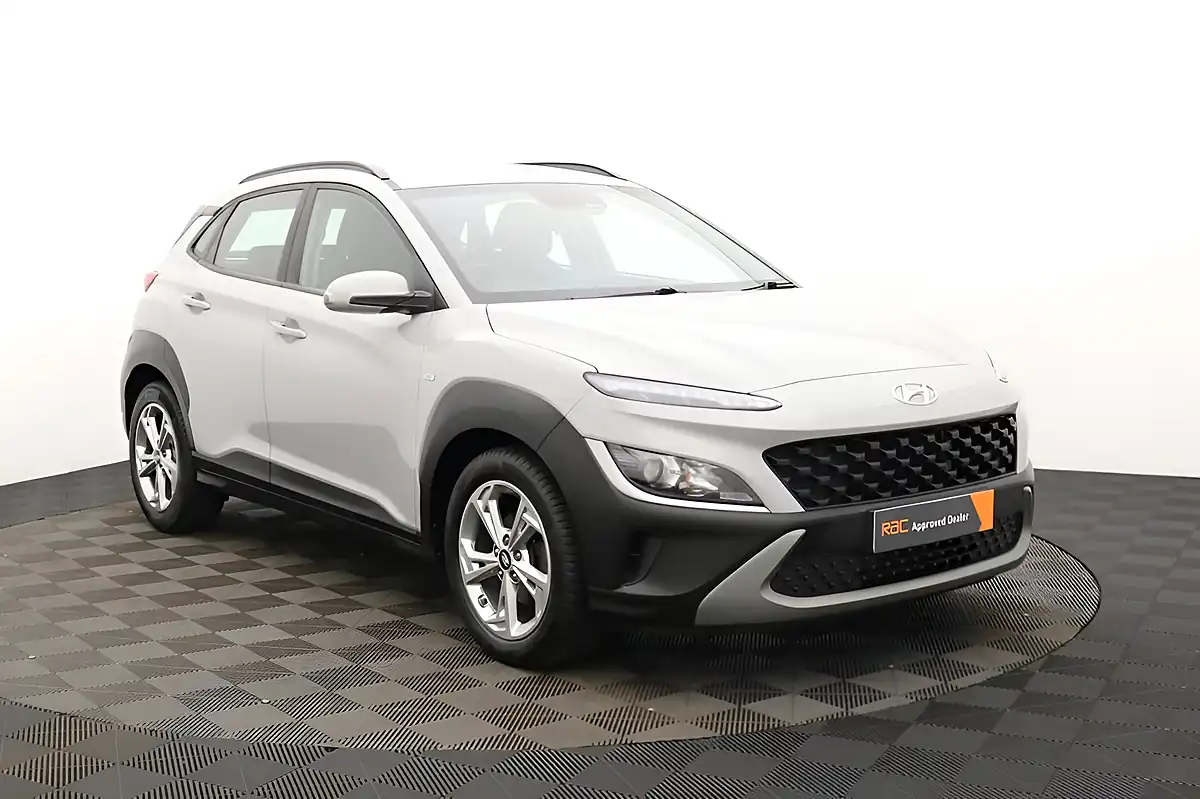 Used 2022 Hyundai Kona Se Connect Cyber Grey - Front View