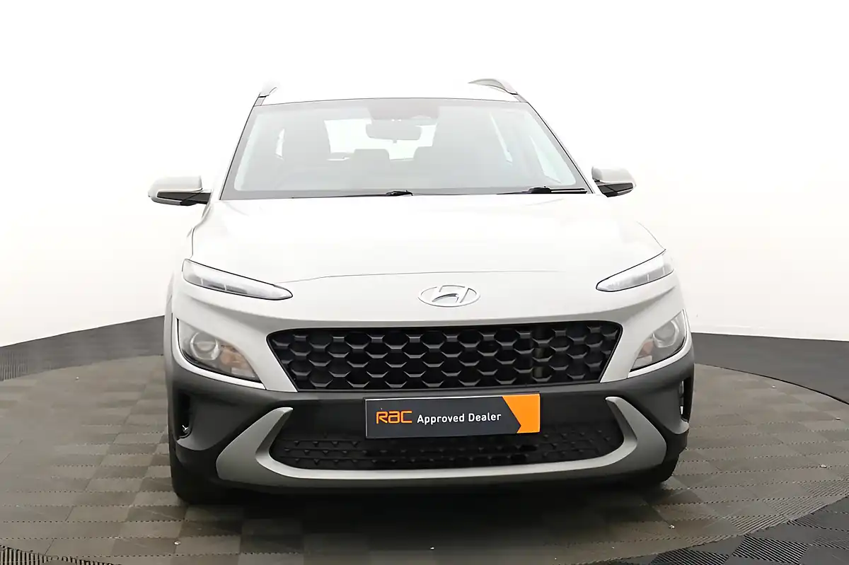 Used 2022 Hyundai Kona Se Connect Cyber Grey - Interior and Exterior details 2