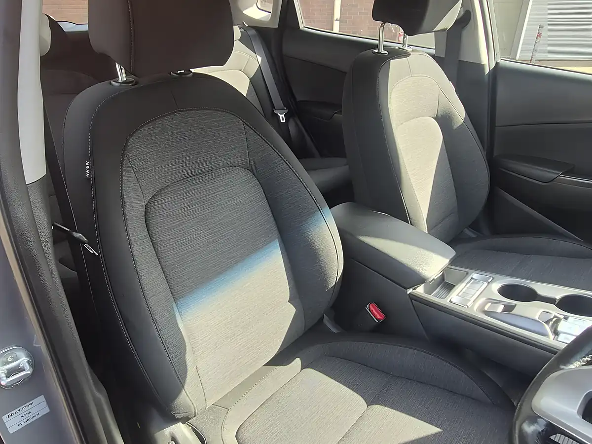 Used 2022 Hyundai Kona Se Connect Galactic Grey - Interior and Exterior details 14