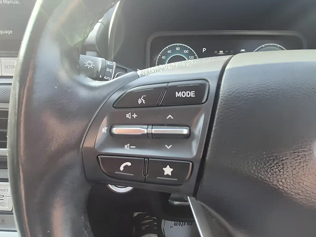 Used 2022 Hyundai Kona Se Connect Galactic Grey - Interior and Exterior details 17
