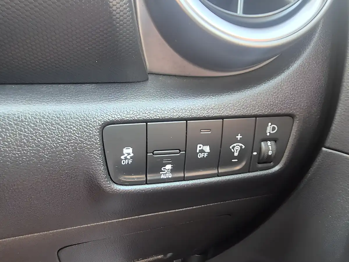 Used 2022 Hyundai Kona Se Connect Galactic Grey - Interior and Exterior details 19